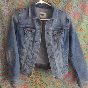 Classic fit denim jacket